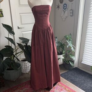 Strapless Wine-Red Formal Gown